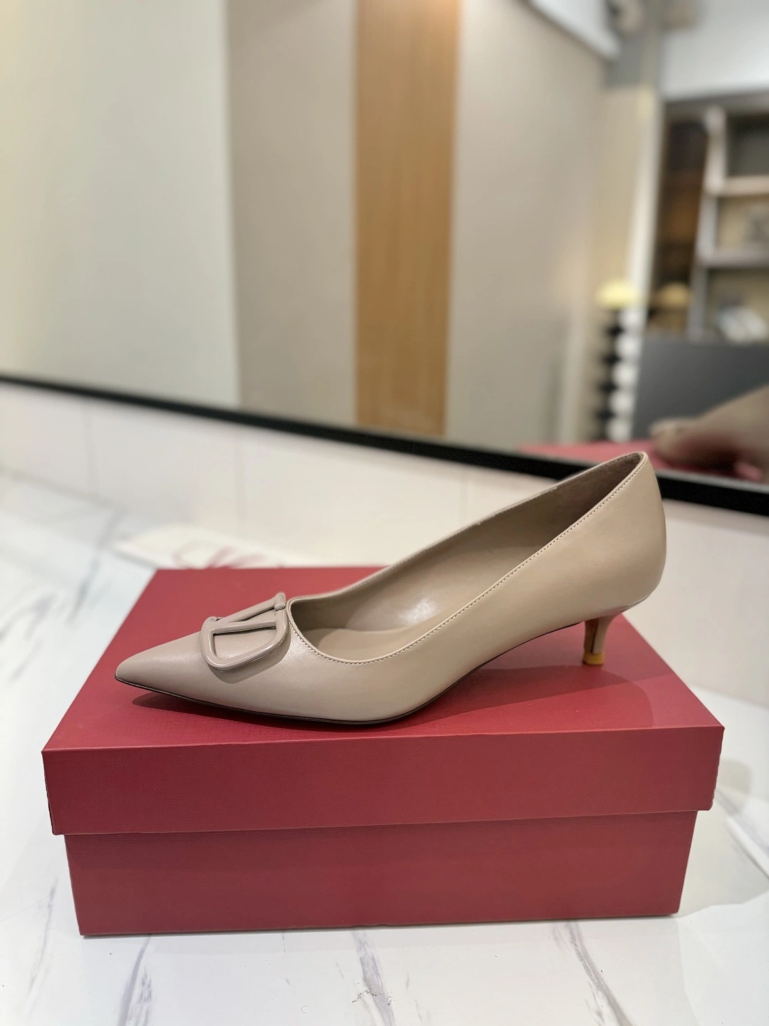 COCO-- V1859ti9o 1W2S0EN0MZFP45 Heel height：4.5CM goatskin Calfskin item:E-X138C3026